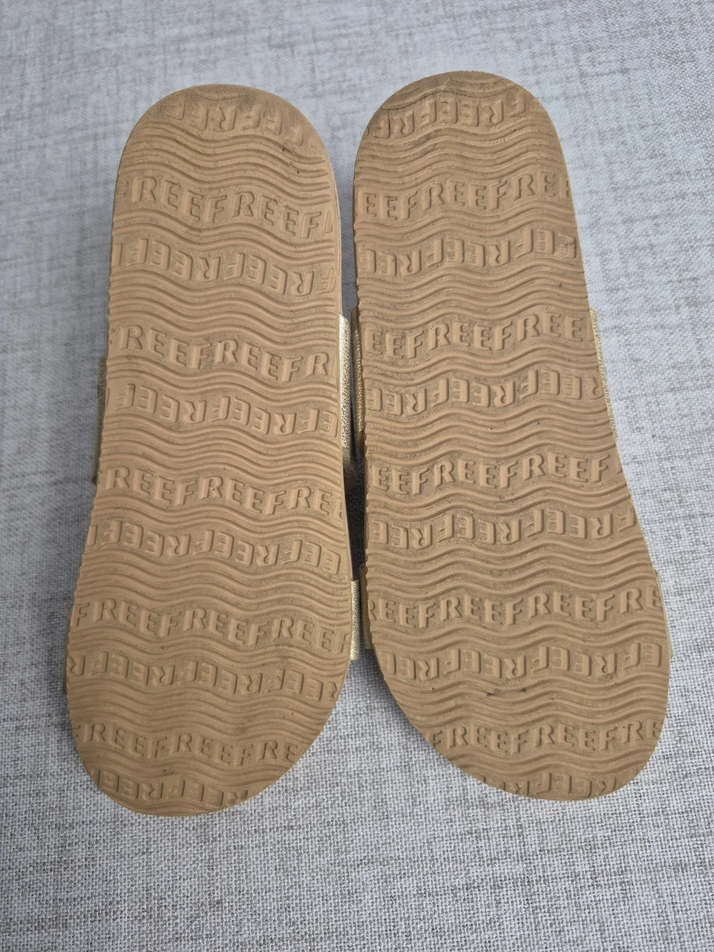 REEF Metallic Gold Two Strap Cushion Slide Sandals Size 13/1